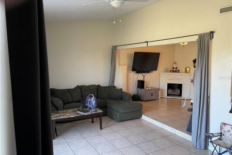 Adosado en venta en Davenport, Florida, 3 dormitorios, 126.72 m2 № 1761461 - foto 5