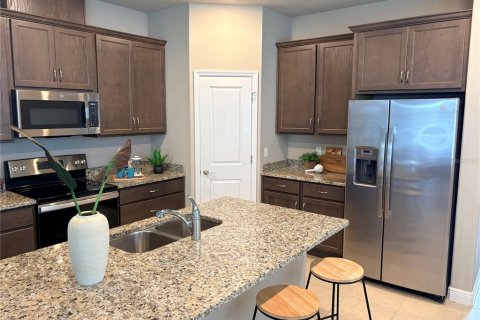 Villa ou maison à louer à Hudson, Floride: 3 chambres, 161.84 m2 № 2147949 - photo 3