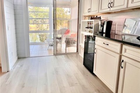 Купить виллу или дом в Сарасота, Флорида 10 комнат, 117.24м2, № 2147435 - фото 16
