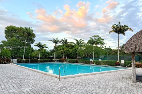 House in Boca Raton, Florida 3 bedrooms, 111.48 sq.m. № 1951311 - photo 13