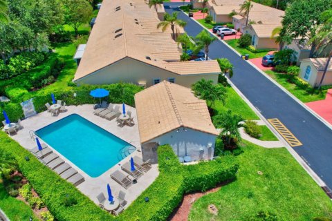 Casa en alquiler en Boca Raton, Florida, 3 dormitorios, 132.48 m2 № 1208671 - foto 1