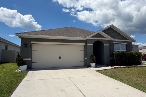 Casa en Mount Dora, Florida 3 dormitorios, 155.33 m2 № 2296815