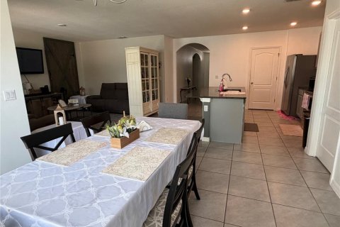 Villa ou maison à vendre à Mount Dora, Floride: 3 chambres, 155.33 m2 № 2296815 - photo 11