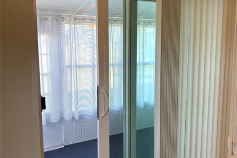 Condominio en alquiler en Sun City Center, Florida, 2 dormitorios, 89.19 m2 № 1901777 - foto 28