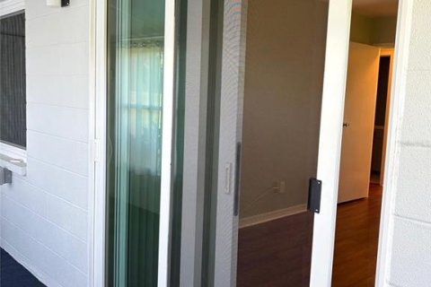 Condominio en alquiler en Sun City Center, Florida, 2 dormitorios, 89.19 m2 № 1901777 - foto 29