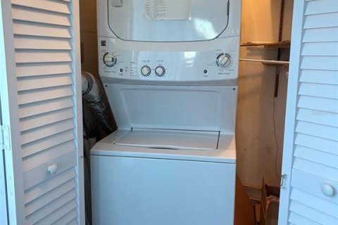 Condominio en alquiler en Sun City Center, Florida, 2 dormitorios, 89.19 m2 № 1901777 - foto 30