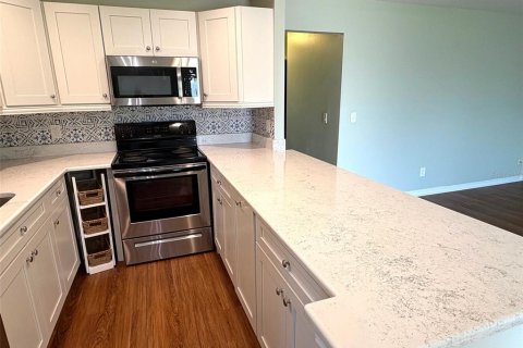 Condominio en alquiler en Sun City Center, Florida, 2 dormitorios, 89.19 m2 № 1901777 - foto 11