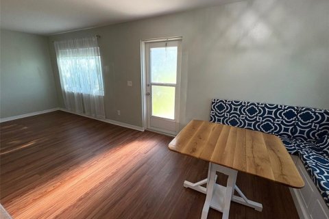 Condominio en alquiler en Sun City Center, Florida, 2 dormitorios, 89.19 m2 № 1901777 - foto 13