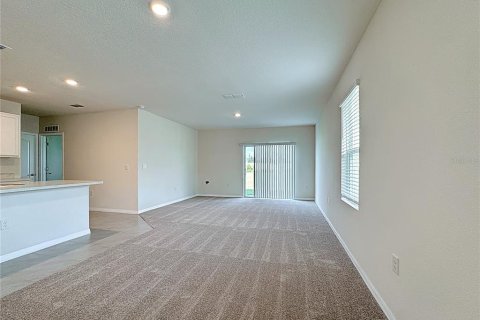House in Saint Cloud, Florida 5 bedrooms, 227.7 sq.m. № 1903109 - photo 5
