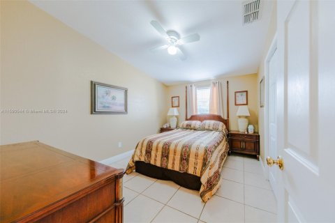 House in Key Largo, Florida 3 bedrooms, 115.94 sq.m. № 1764686 - photo 26