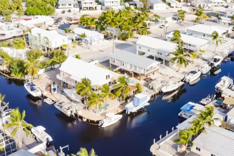House in Key Largo, Florida 3 bedrooms, 115.94 sq.m. № 1764686 - photo 9