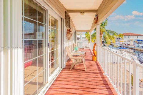 House in Key Largo, Florida 3 bedrooms, 115.94 sq.m. № 1764686 - photo 24