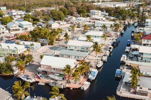 House in Key Largo, Florida 3 bedrooms, 115.94 sq.m. № 1764686 - photo 11