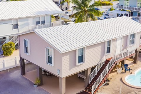 House in Key Largo, Florida 3 bedrooms, 115.94 sq.m. № 1764686 - photo 4