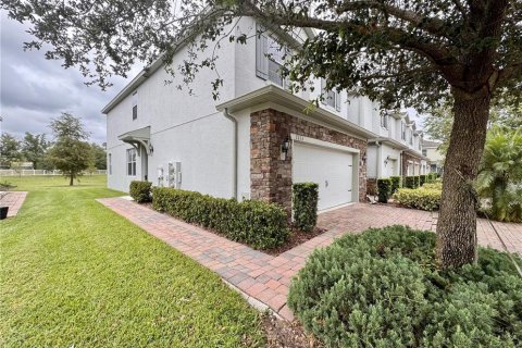 Townhouse in Winter Park, Florida 3 bedrooms, 166.02 sq.m. № 1901508 - photo 2