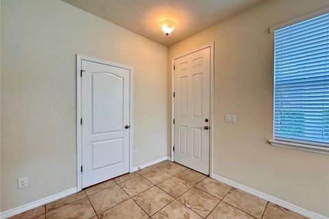 Townhouse in Winter Park, Florida 3 bedrooms, 166.02 sq.m. № 1901508 - photo 5