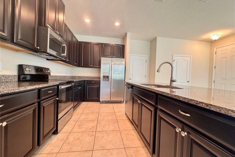 Townhouse in Winter Park, Florida 3 bedrooms, 166.02 sq.m. № 1901508 - photo 8