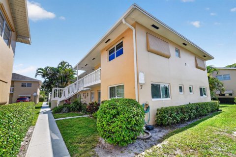 Condo in Boynton Beach, Florida, 2 bedrooms № 2179655 - photo 4