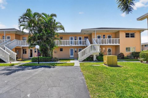 Condo in Boynton Beach, Florida, 2 bedrooms № 2179655 - photo 2