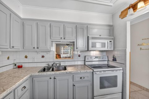 Condo in Boynton Beach, Florida, 2 bedrooms № 2179655 - photo 10