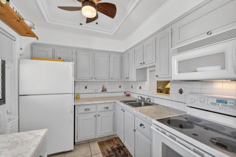 Condo in Boynton Beach, Florida, 2 bedrooms № 2179655 - photo 9