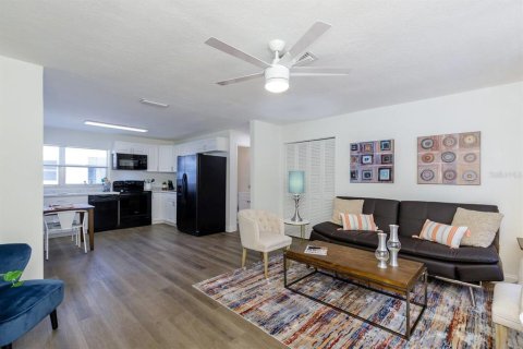 Apartamento en alquiler en Sarasota, Florida, 2 dormitorios, 88.26 m2 № 1247799 - foto 7