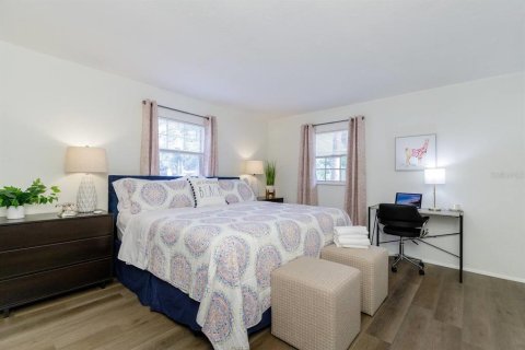 Apartamento en alquiler en Sarasota, Florida, 2 dormitorios, 88.26 m2 № 1247799 - foto 4