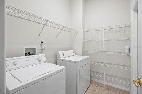 House in Palm Coast, Florida 3 bedrooms, 143.26 sq.m. № 1911354 - photo 13