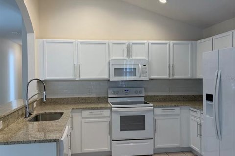 House in Palm Coast, Florida 3 bedrooms, 143.26 sq.m. № 1911354 - photo 11