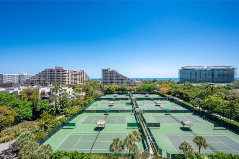 Condo in Key Biscayne, Florida, 2 bedrooms  № 1888751 - photo 23