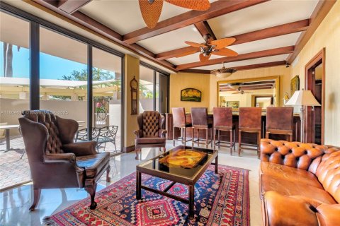 Condo in Key Biscayne, Florida, 2 bedrooms  № 1888751 - photo 29