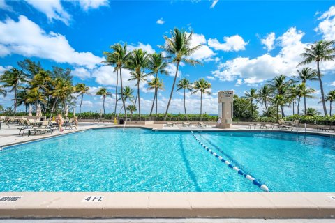 Condo in Key Biscayne, Florida, 2 bedrooms  № 1888751 - photo 26
