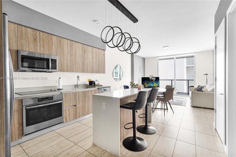 Condominio en venta en Miami, Florida, 1 dormitorio, 74.41 m2 № 1741679 - foto 17