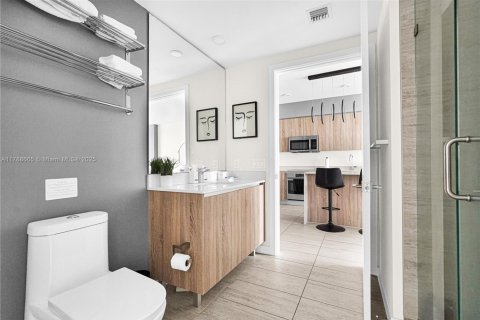 Condominio en venta en Miami, Florida, 1 dormitorio, 74.41 m2 № 1741679 - foto 26