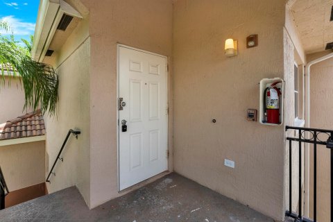 Condominio en alquiler en West Palm Beach, Florida, 3 dormitorios, 109.25 m2 № 2085688 - foto 4