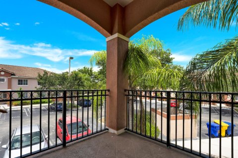 Condominio en alquiler en West Palm Beach, Florida, 3 dormitorios, 109.25 m2 № 2085688 - foto 30