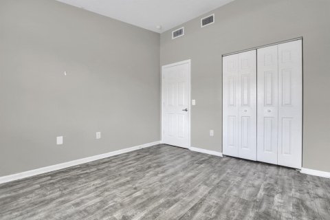 Condominio en alquiler en West Palm Beach, Florida, 3 dormitorios, 109.25 m2 № 2085688 - foto 18