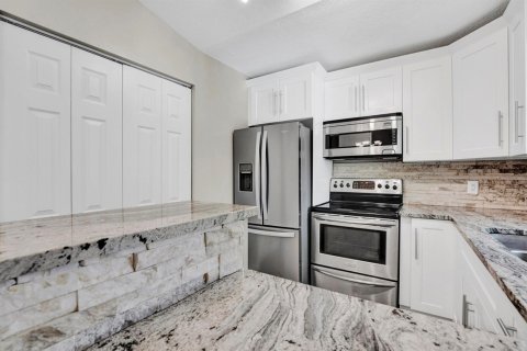 Condominio en alquiler en West Palm Beach, Florida, 3 dormitorios, 109.25 m2 № 2085688 - foto 7