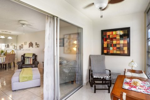 Condo in Sunrise, Florida, 1 bedroom  № 2082675 - photo 10