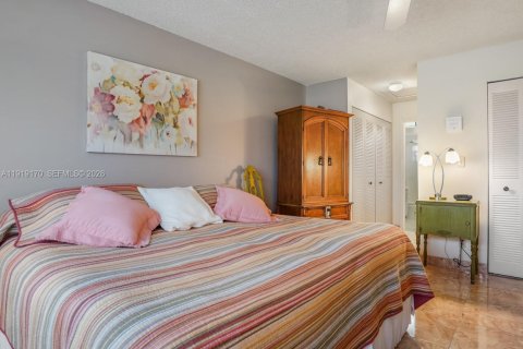 Condo in Sunrise, Florida, 1 bedroom  № 2082675 - photo 23