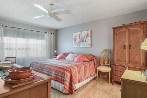 Condo in Sunrise, Florida, 1 bedroom  № 2082675 - photo 21