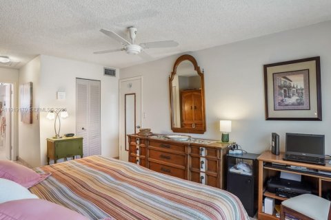 Condo in Sunrise, Florida, 1 bedroom  № 2082675 - photo 22