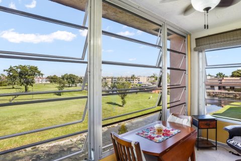 Condo in Sunrise, Florida, 1 bedroom  № 2082675 - photo 6