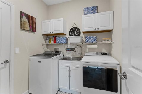 Casa en venta en Davenport, Florida, 4 dormitorios, 241.55 m2 № 2196463 - foto 26