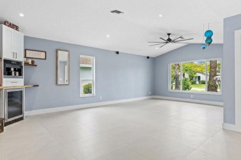 Villa ou maison à vendre à Davie, Floride: 4 chambres, 202.34 m2 № 2414716 - photo 4