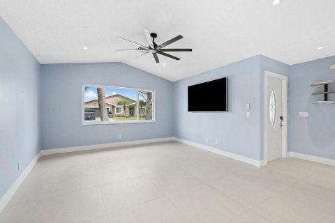 Villa ou maison à vendre à Davie, Floride: 4 chambres, 202.34 m2 № 2414716 - photo 6