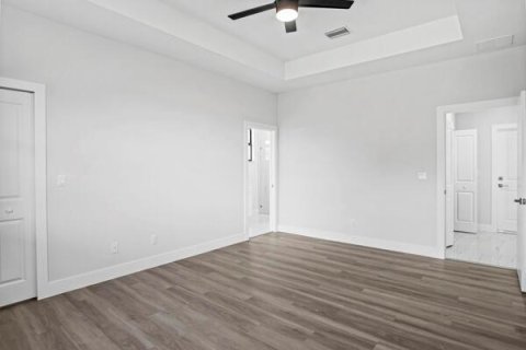 House in St. Lucie, Florida 3 bedrooms, 140.56 sq.m. № 2254301 - photo 15