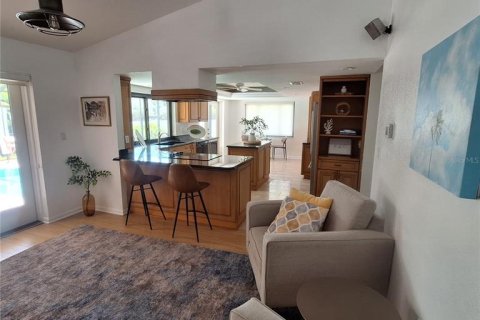 Купить виллу или дом в Тиерра-Верде, Флорида 4 комнаты, 208.47м2, № 2410419 - фото 15