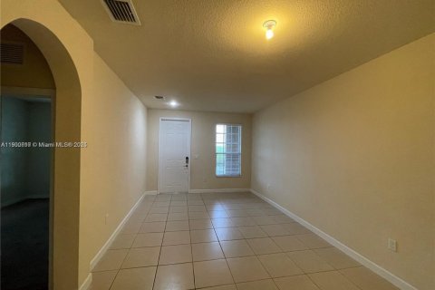 Townhouse in Miami, Florida 5 bedrooms, 214.79 sq.m. № 1951639 - photo 9