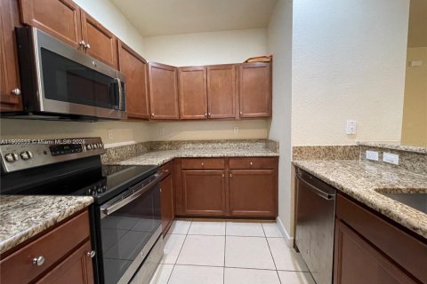 Townhouse in Miami, Florida 5 bedrooms, 214.79 sq.m. № 1951639 - photo 10